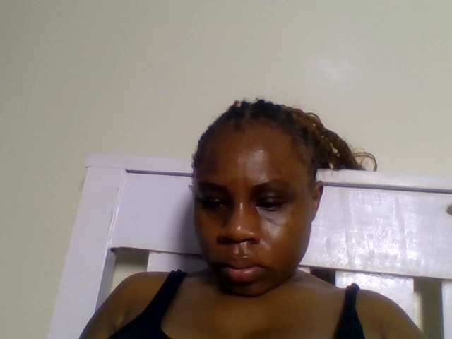 Ebonitah live cam on BongaCams