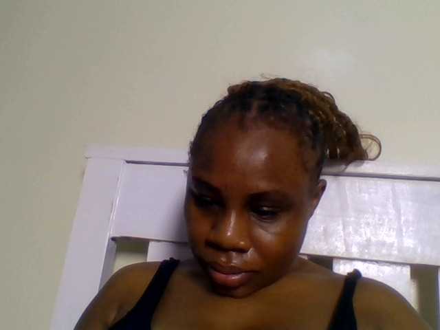 Ebonitah live cam on BongaCams