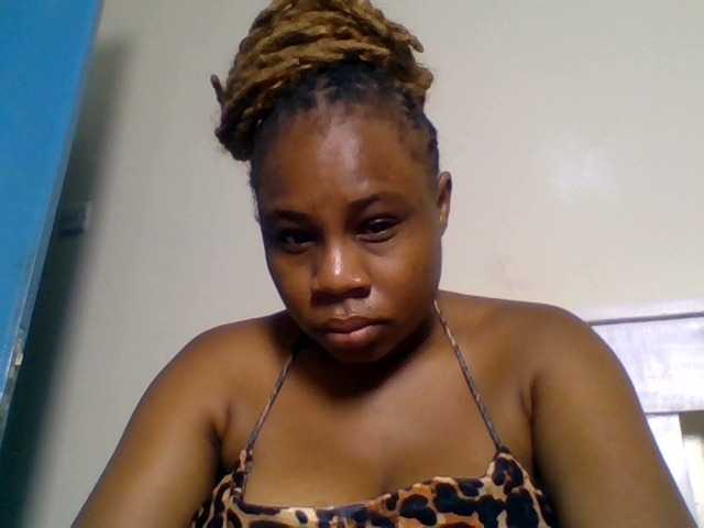 Ebonitah live cam on BongaCams