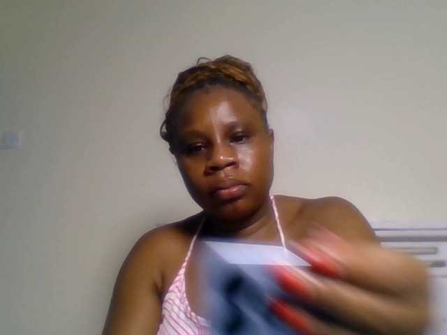 Ebonitah live cam on BongaCams