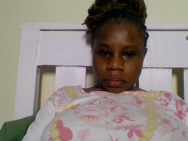 Ebonitah live cam on BongaCams