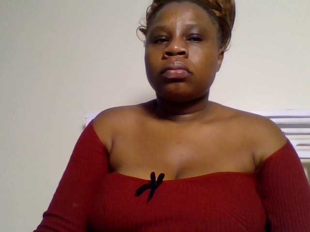 Ebonitah live cam on BongaCams