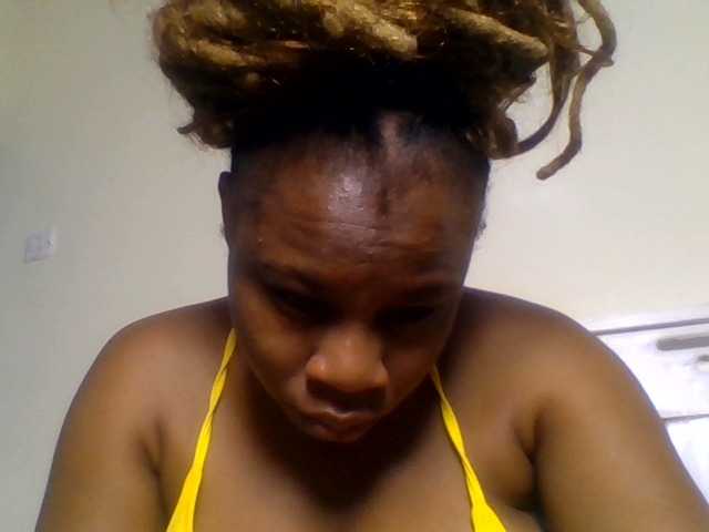 Ebonitah live cam on BongaCams