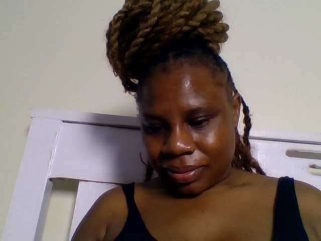 Ebonitah live cam on BongaCams