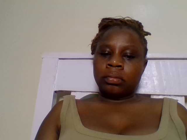 Ebonitah live cam on BongaCams