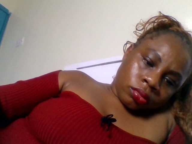 Ebonitah live cam on BongaCams