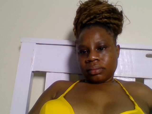 Ebonitah webcam