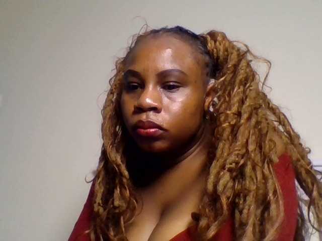 Ebonitah live cam on BongaCams