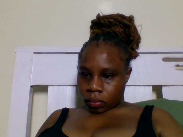 Ebonitah live cam on BongaCams