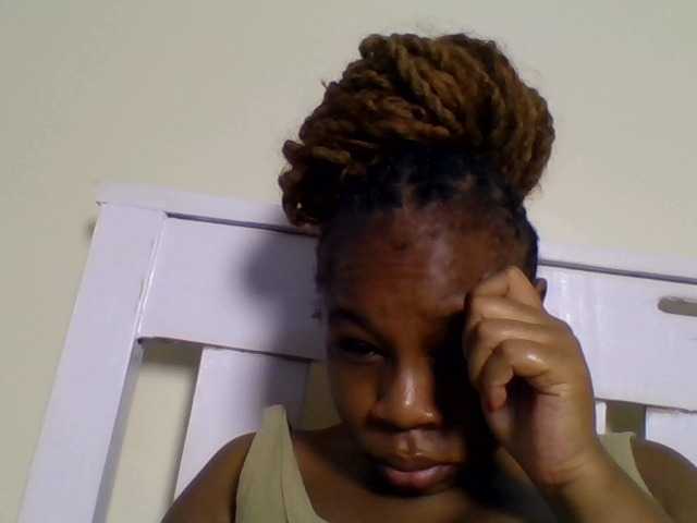 Ebonitah live cam on BongaCams