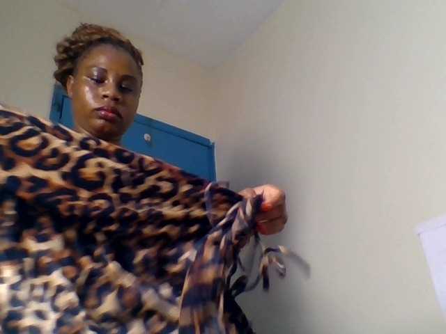 Ebonitah live cam on BongaCams