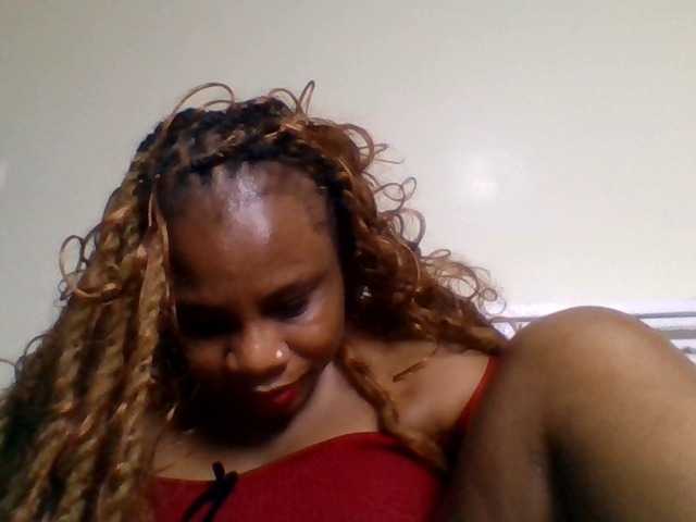 Ebonitah live cam on BongaCams