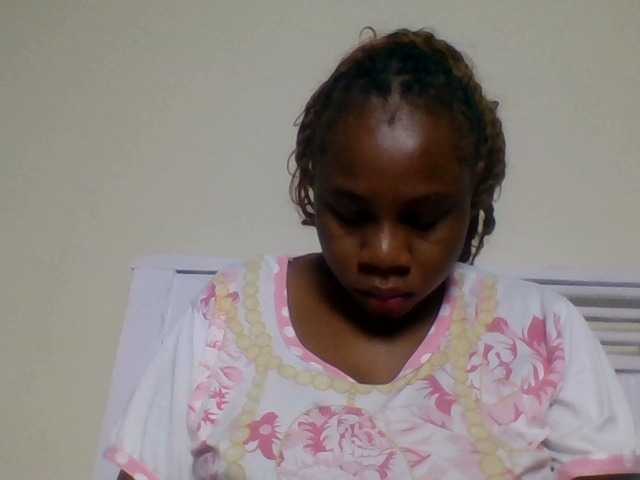 Ebonitah live cam on BongaCams