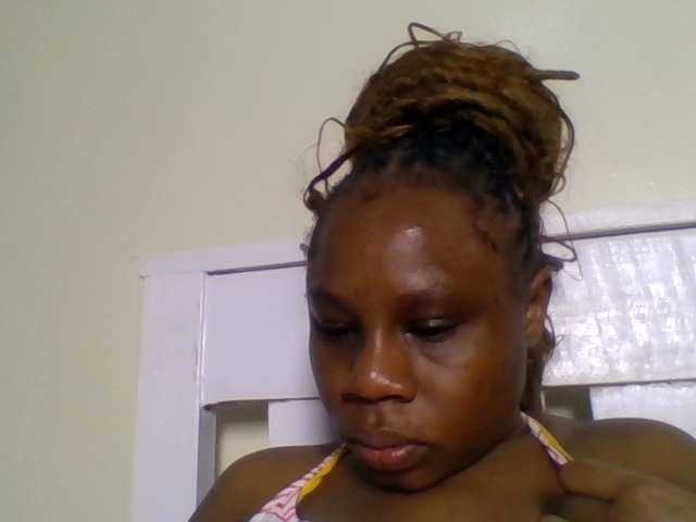 Ebonitah live cam preview
