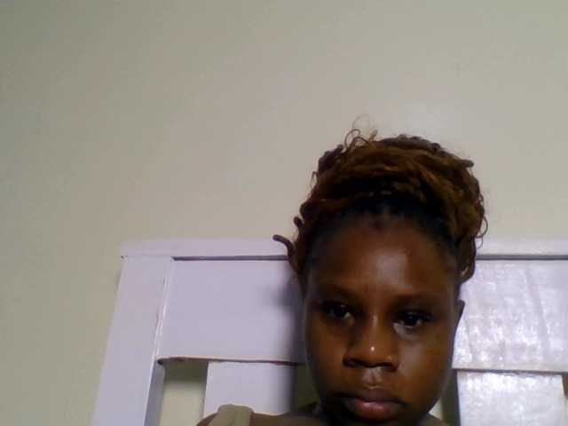 Ebonitah live cam preview