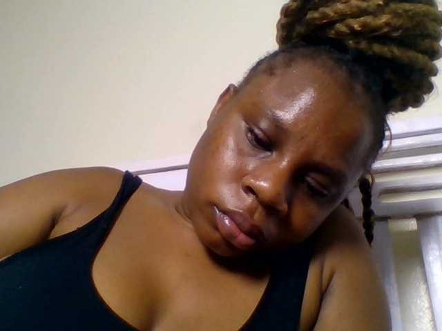 Ebonitah live cam on BongaCams