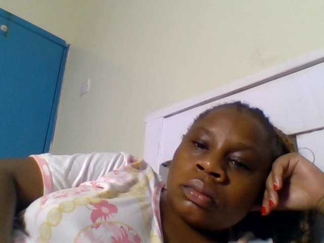 Ebonitah live cam on BongaCams
