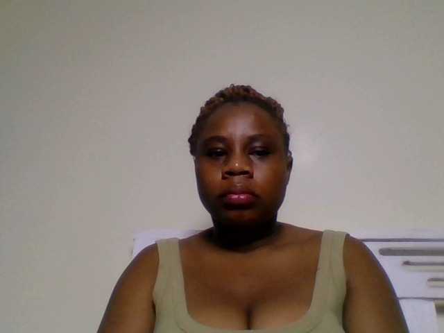 Ebonitah live cam on BongaCams