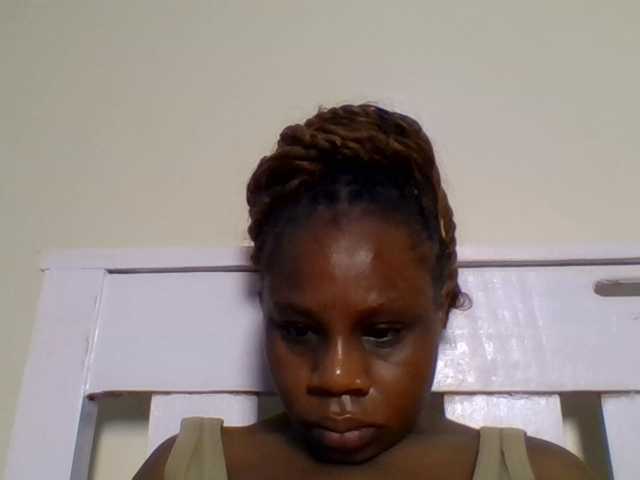 Ebonitah live cam on BongaCams