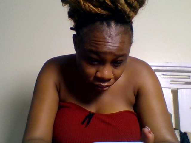 Ebonitah live cam on BongaCams
