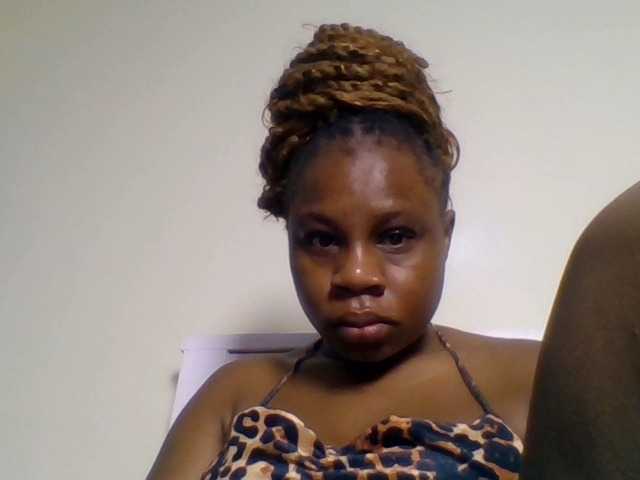 Ebonitah live cam on BongaCams