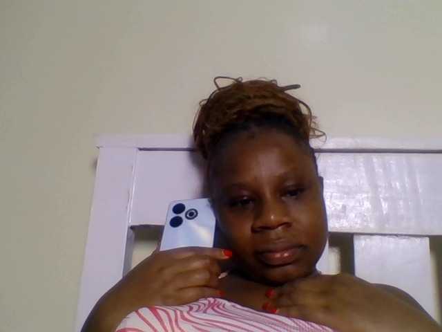 Ebonitah live cam on BongaCams