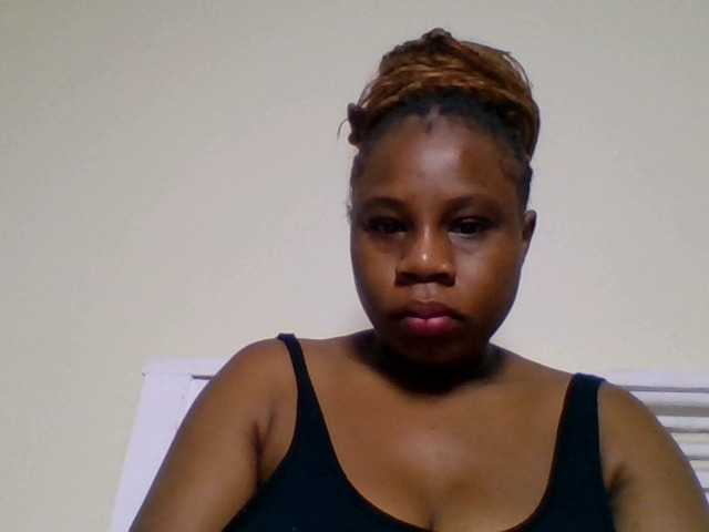 Ebonitah live cam on BongaCams