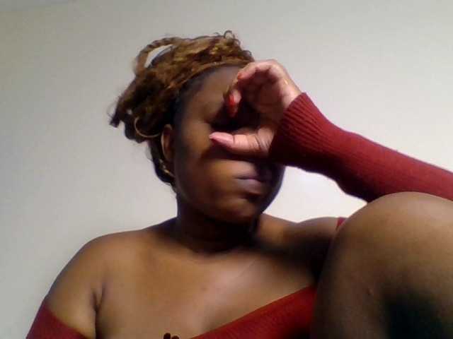 Ebonitah live cam on BongaCams