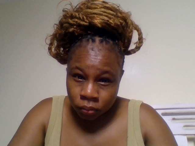 Ebonitah live cam on BongaCams