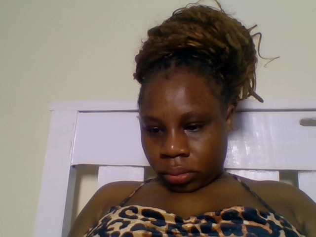 Ebonitah live cam on BongaCams