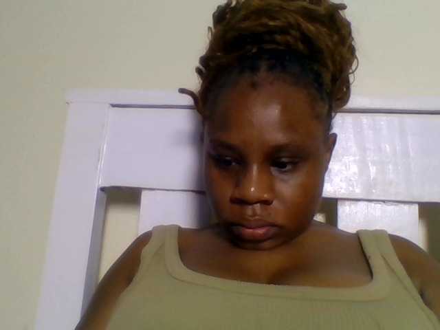 Ebonitah live cam preview
