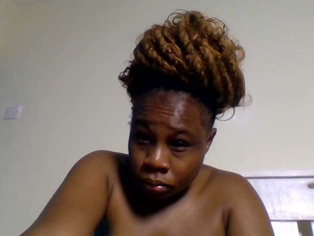 Ebonitah, en directo ahora en BongaCams