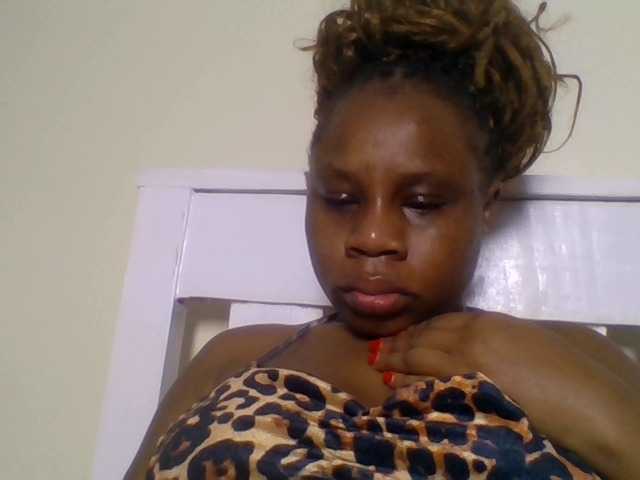 Ebonitah live cam on BongaCams
