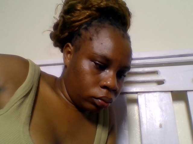 Ebonitah live cam preview
