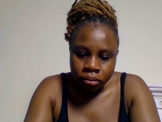 Ebonitah live cam on BongaCams