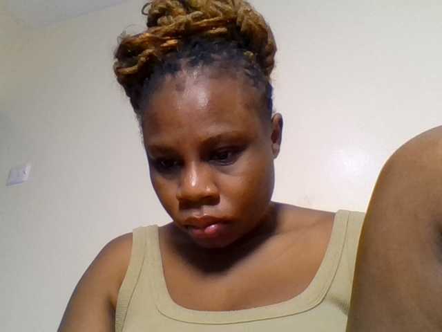 Ebonitah live cam on BongaCams