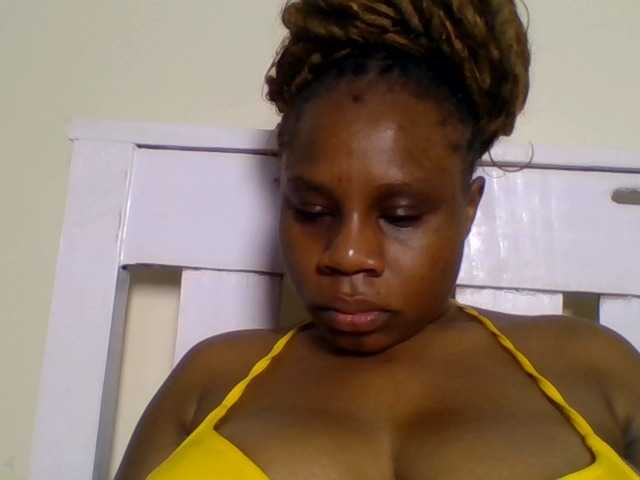 Ebonitah live cam preview