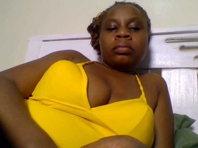 Ebonitah live cam on BongaCams