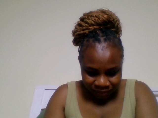 Ebonitah live cam on BongaCams
