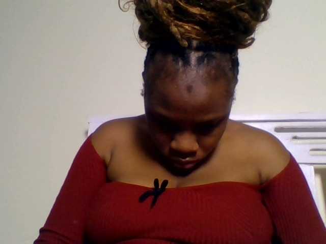 Ebonitah live cam on BongaCams