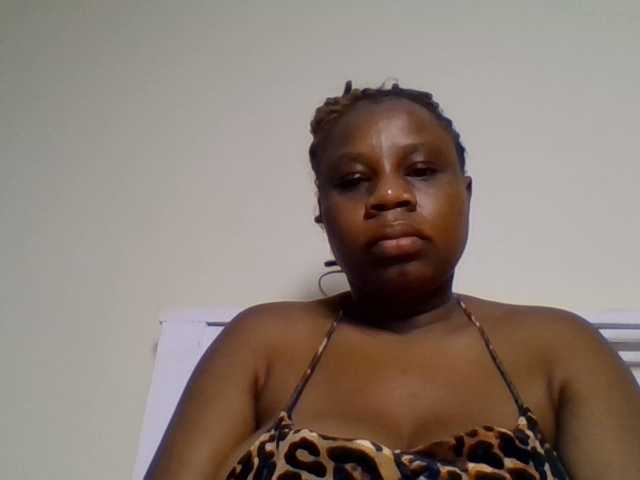 Ebonitah live cam on BongaCams