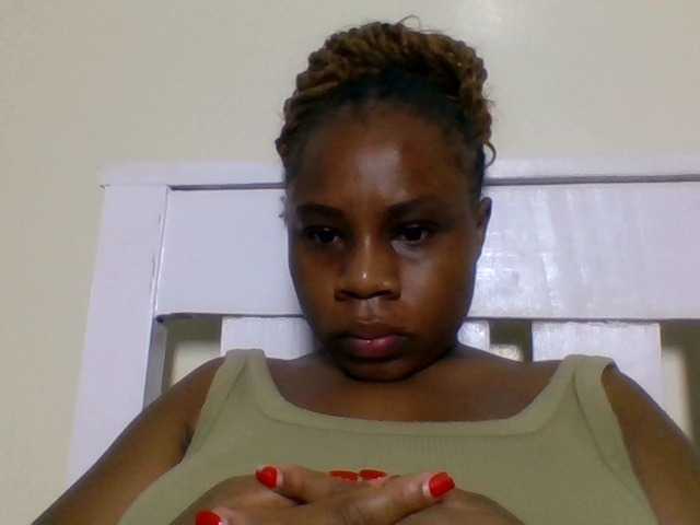 Ebonitah live cam on BongaCams