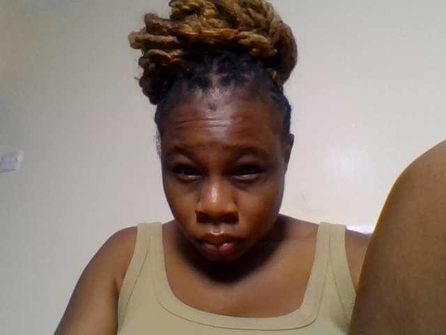 Ebonitah live cam on BongaCams
