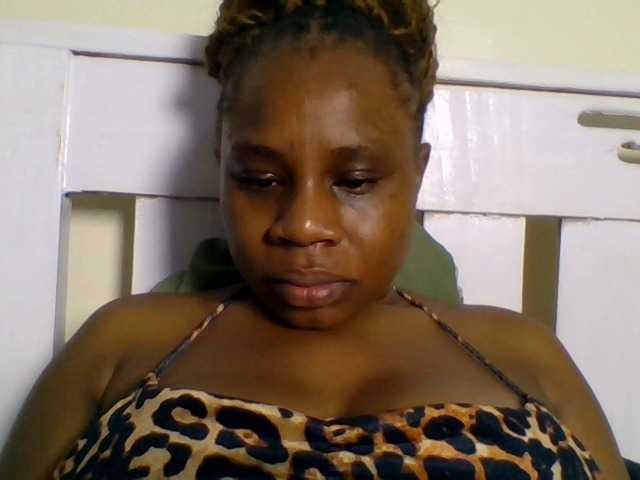 Ebonitah live cam on BongaCams