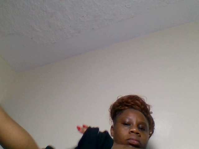 Ebonitah live cam on BongaCams