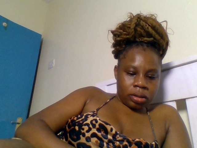 Ebonitah live cam on BongaCams