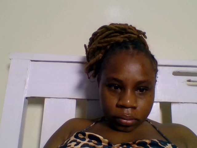 Ebonitah live cam on BongaCams