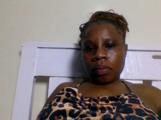 Ebonitah live cam on BongaCams