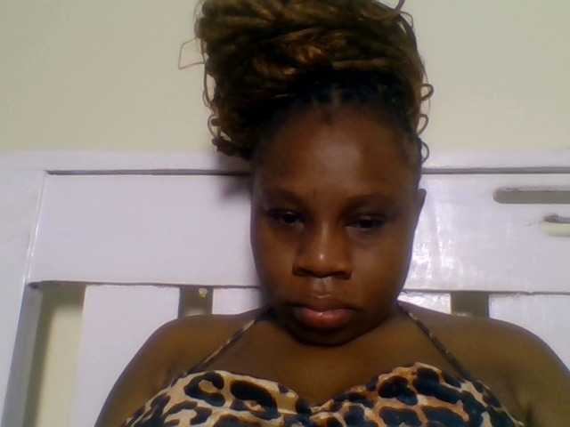 Ebonitah live cam on BongaCams