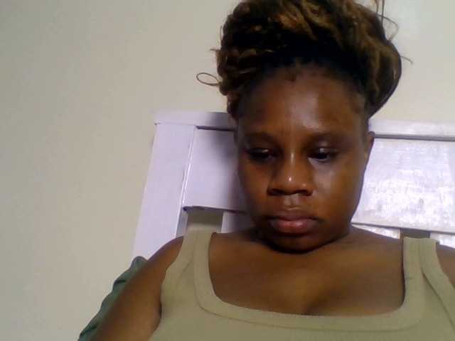 Ebonitah live cam on BongaCams